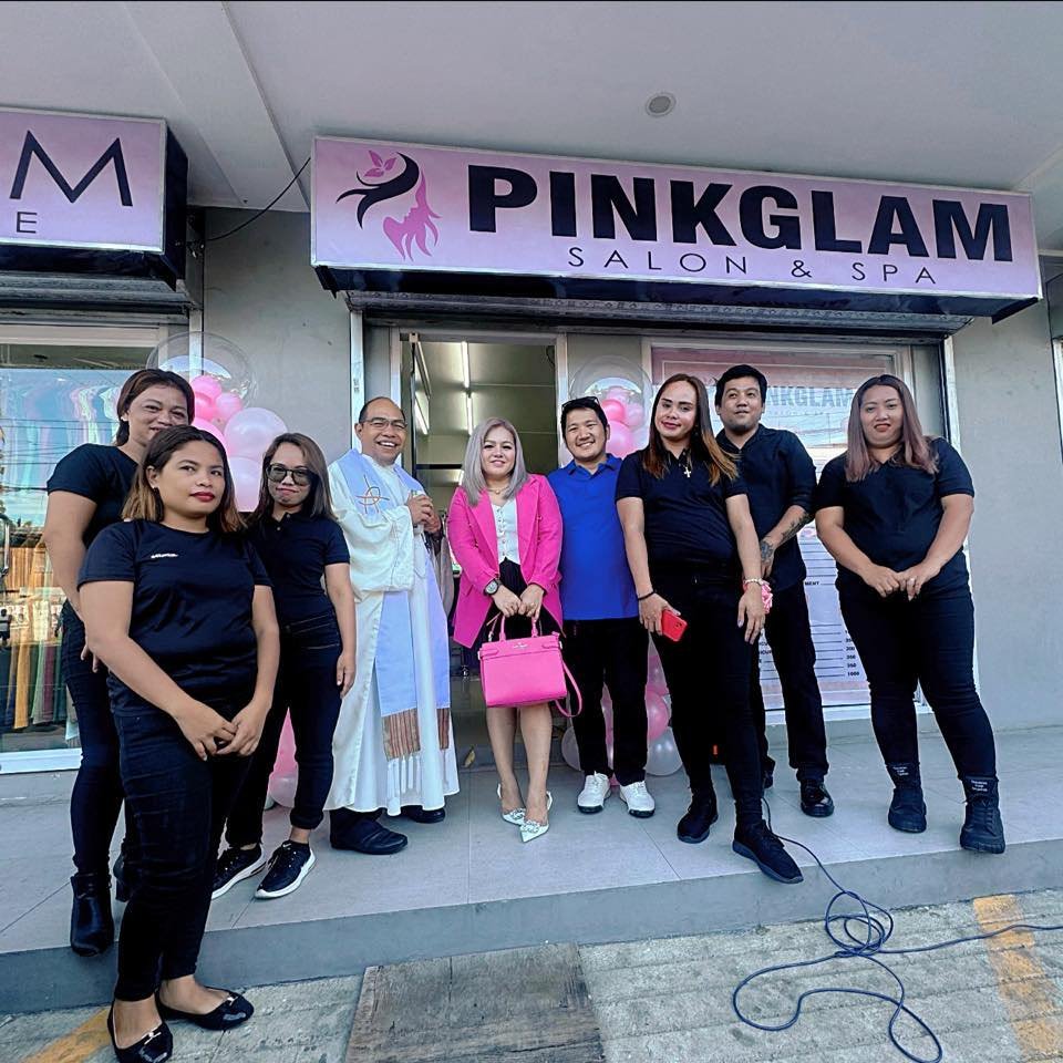 Experience Beauty and Relaxation at Pinkglam Salon and Spa!